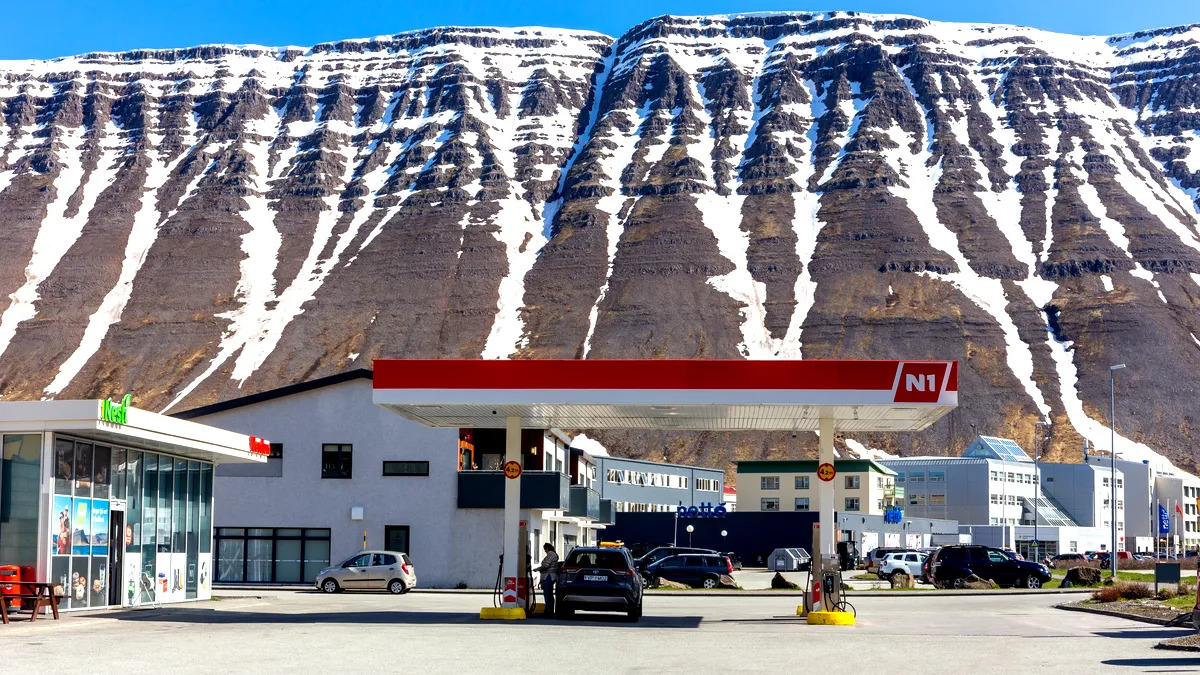 A KuKu Guide To Gas Stations in Iceland (and the Tiny Fuel Decisions That Can Ruin Your Road Trip)